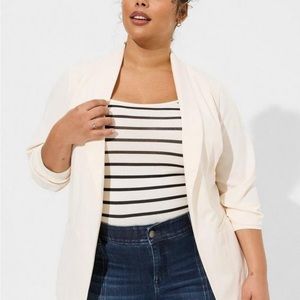 This is light pink, only pic available was the white one